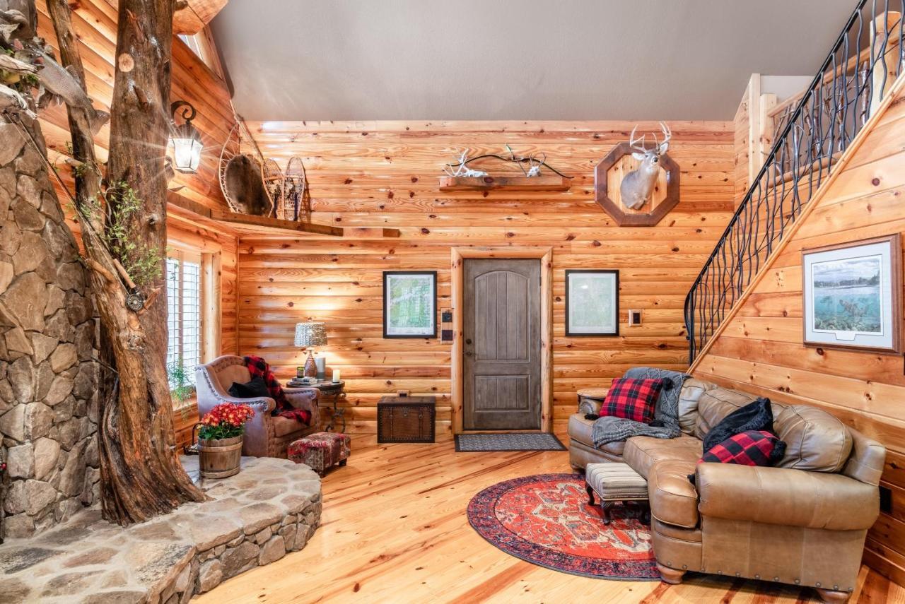 Iron Mountain Lodge - Beautiful Cabin With Forest & Mountain Views! Butler Buitenkant foto