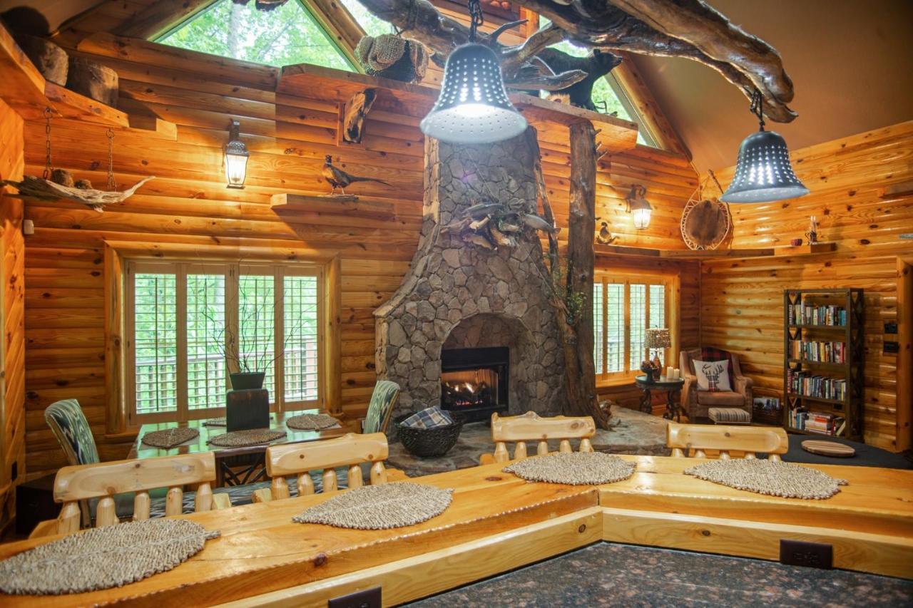 Iron Mountain Lodge - Beautiful Cabin With Forest & Mountain Views! Butler Buitenkant foto