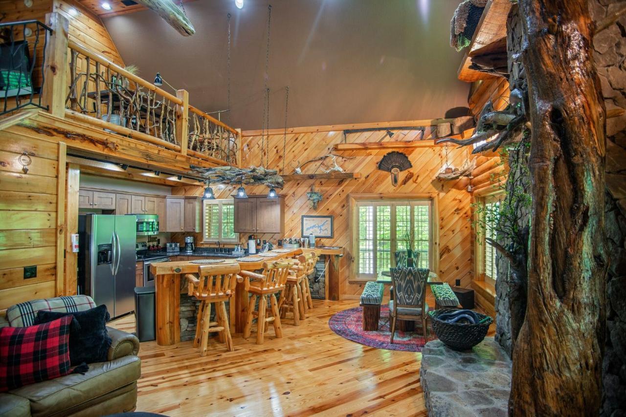 Iron Mountain Lodge - Beautiful Cabin With Forest & Mountain Views! Butler Buitenkant foto