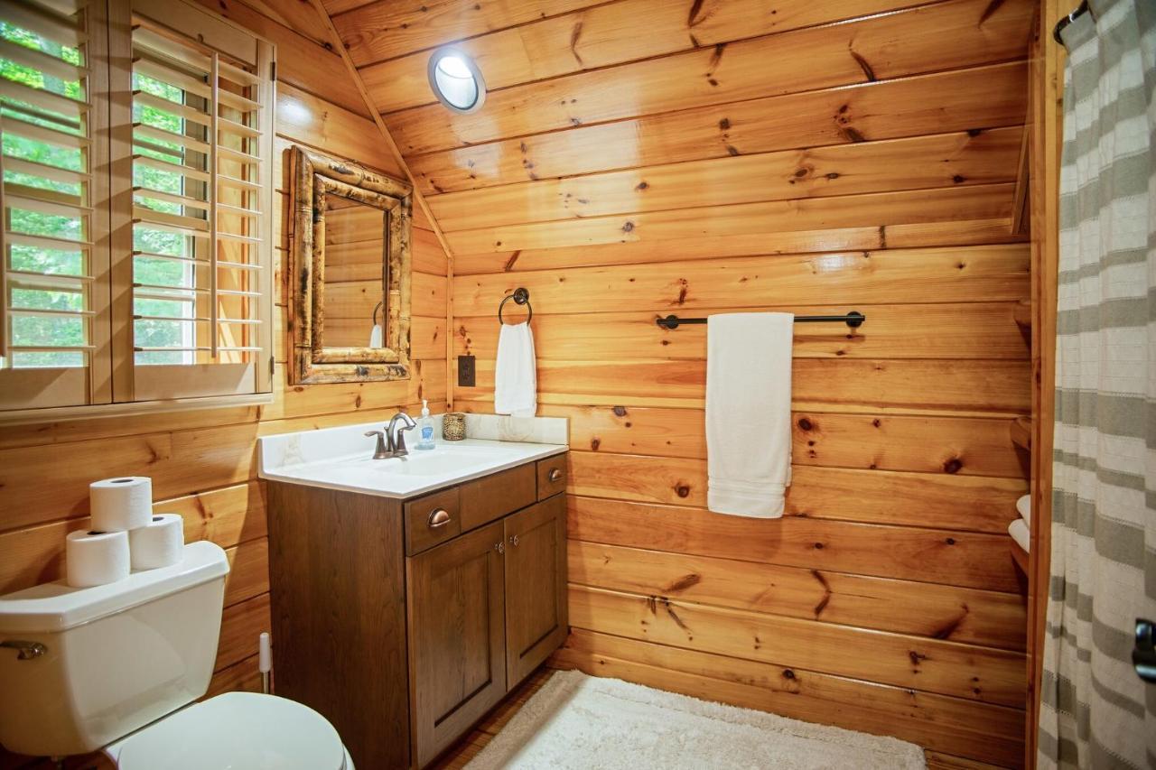 Iron Mountain Lodge - Beautiful Cabin With Forest & Mountain Views! Butler Buitenkant foto